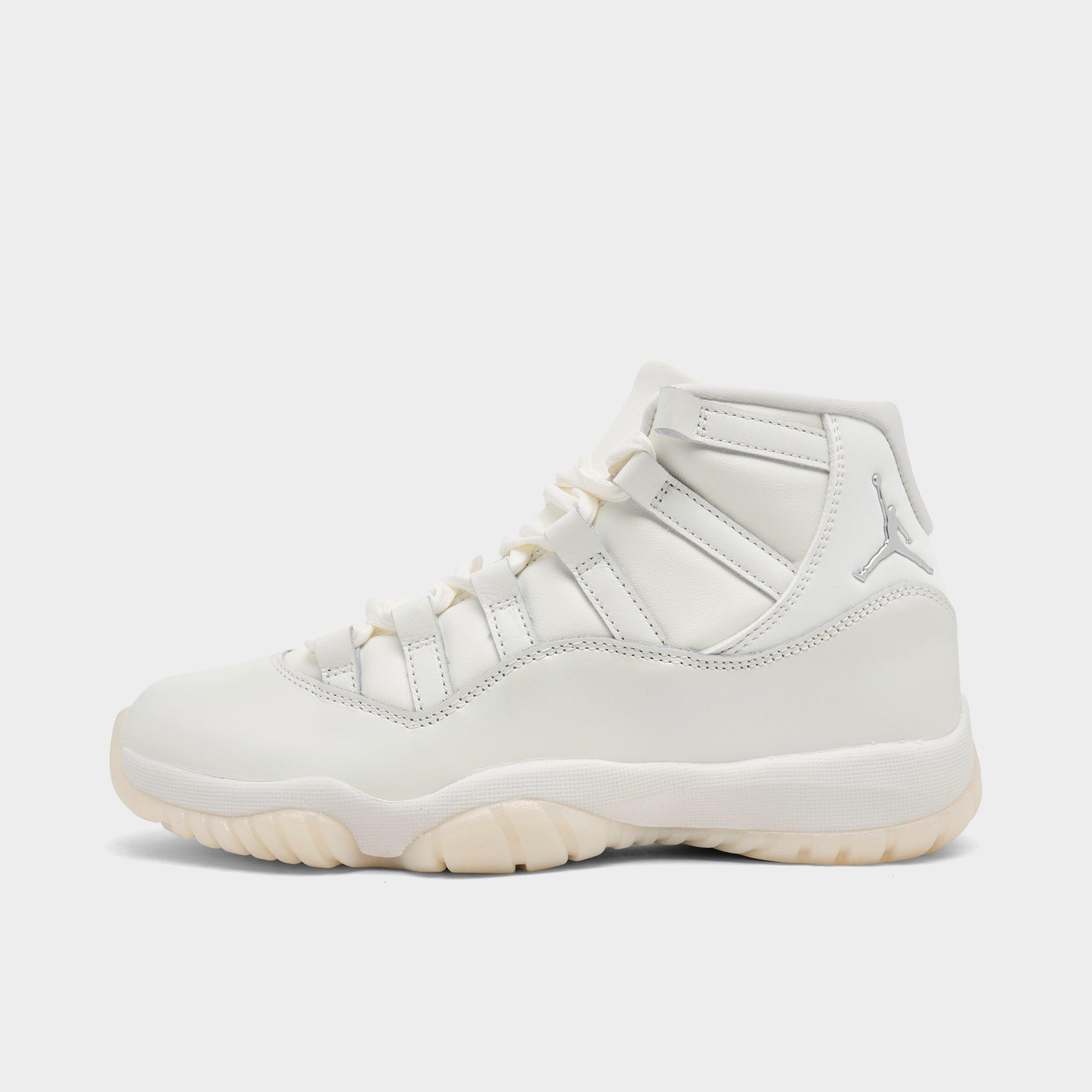 Women's Air Jordan Retro 11 Basketball Shoes