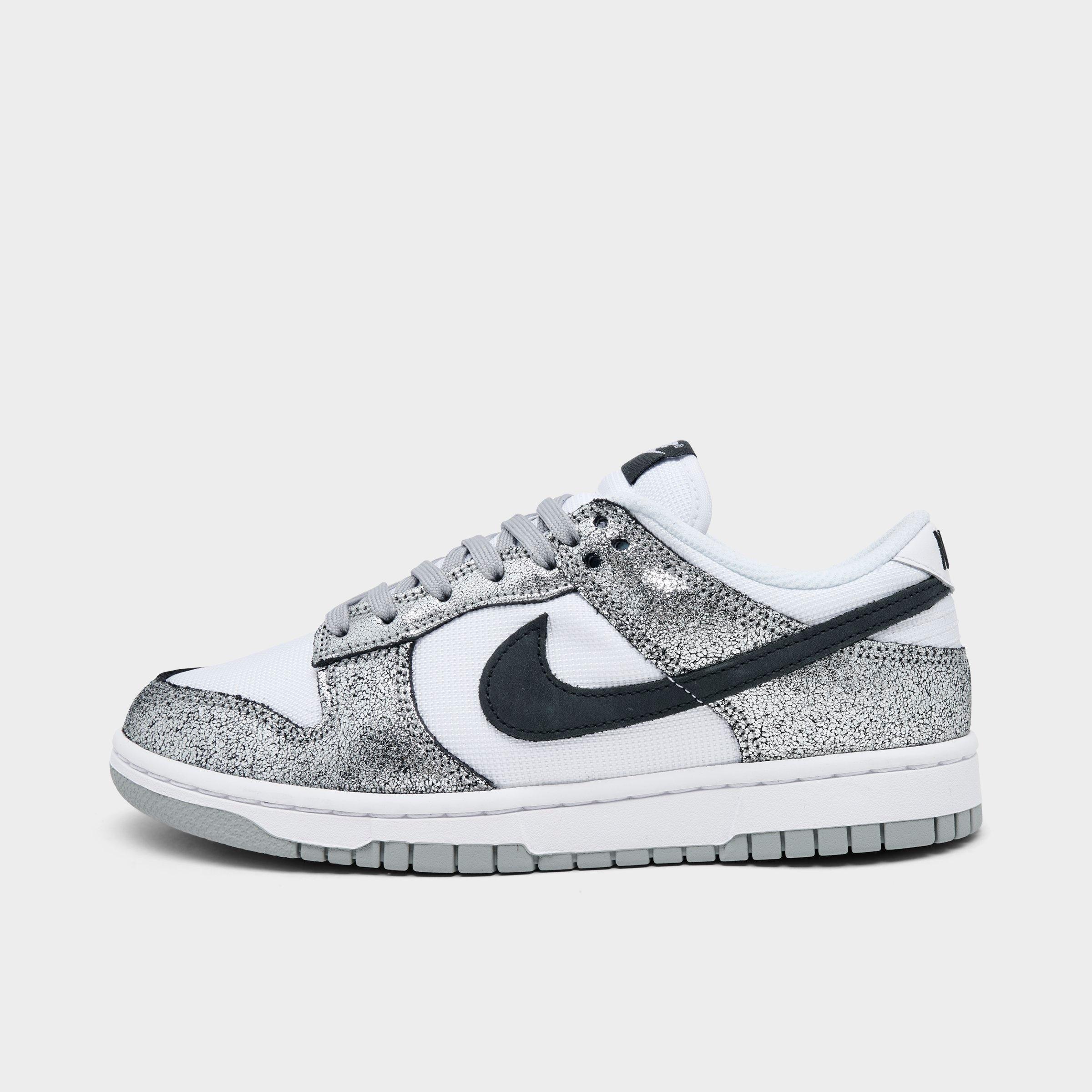 Women's Nike Dunk Low SE Casual Shoes